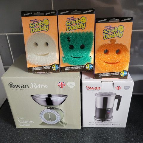Prizes from Swan and Scrub Daddy